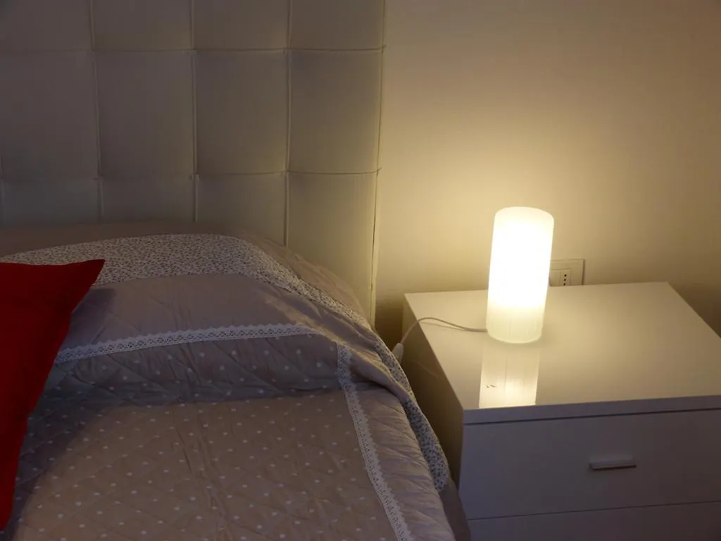 Residenza Piazza Santo Stefano Apartment Bologna 0*,